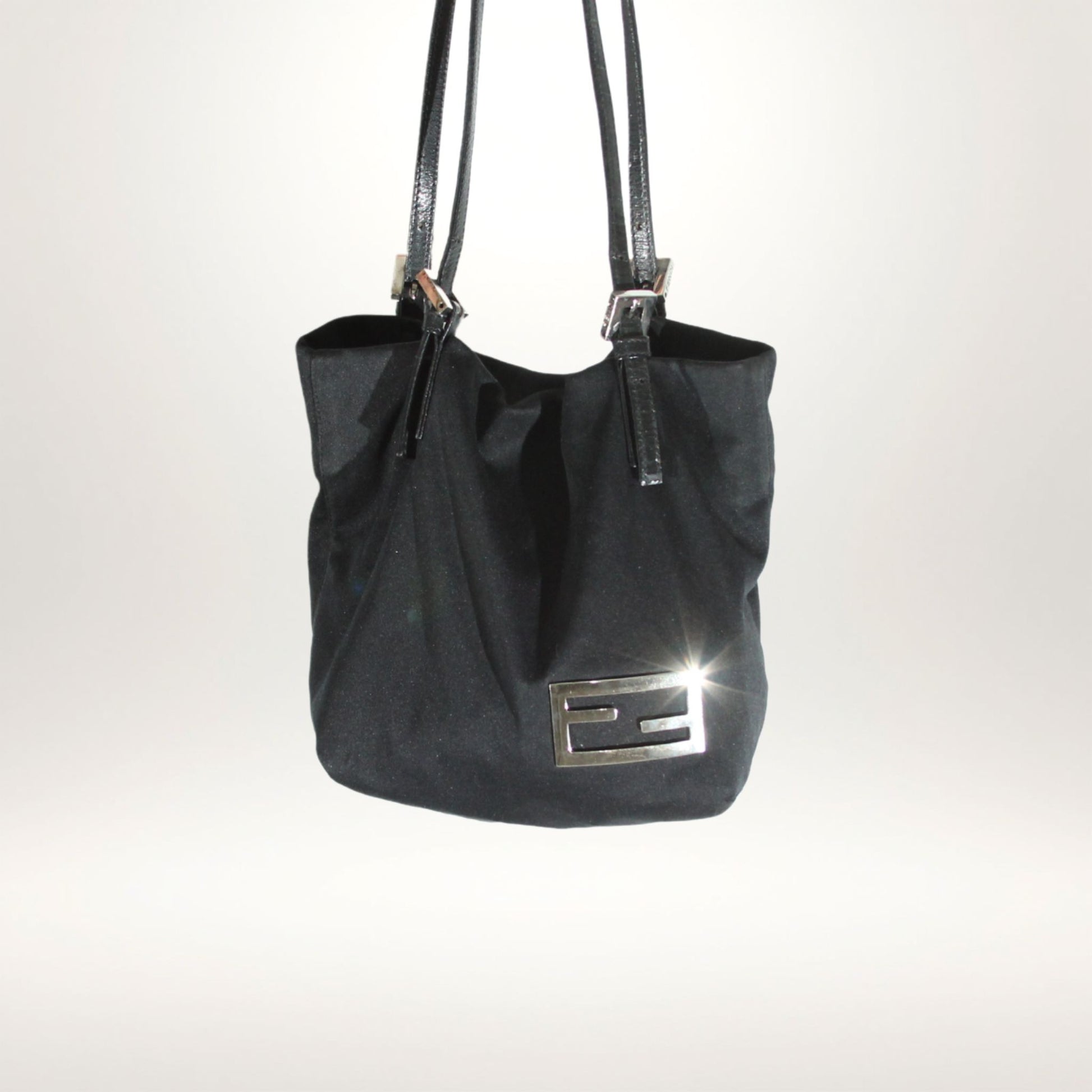Vintage Fendi mini håndveske i sort nylon med FF-logo